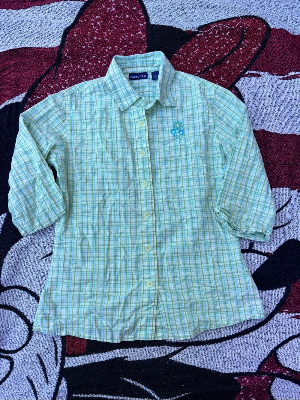 LIMITED TOO BLUE GREEN EMBROIDERED FLOWER BUTTON DOWN GIRLS SHIRT SIZE LARGE 14